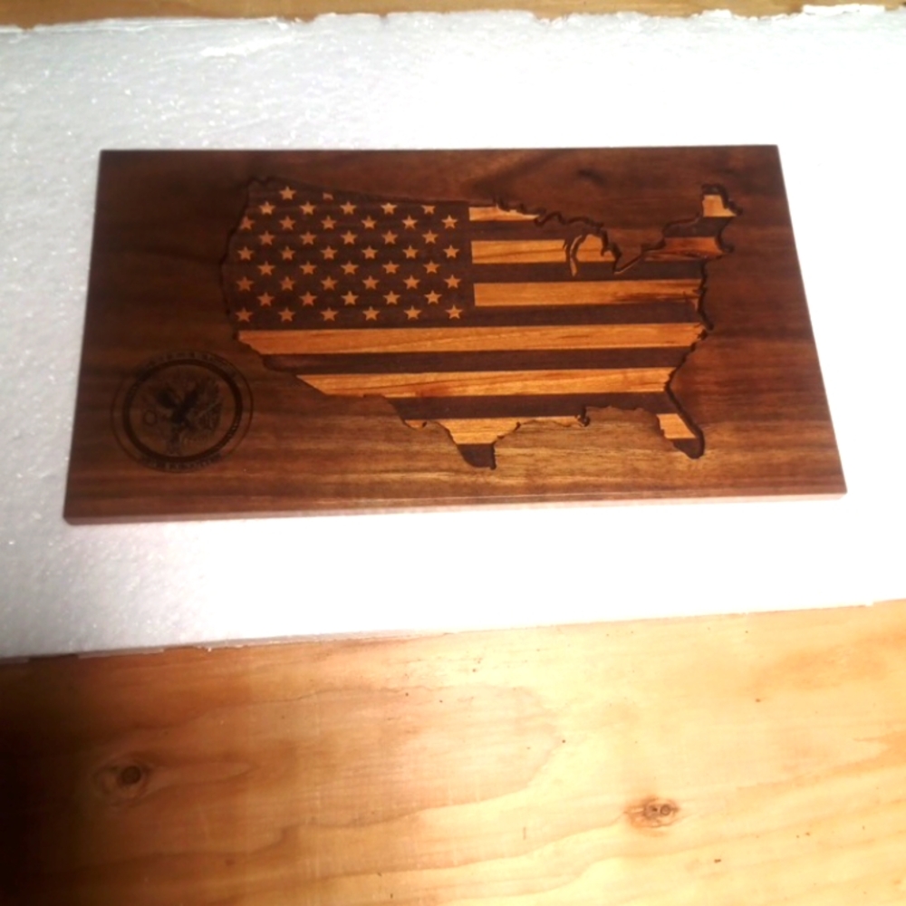 Wooden USA Flag Plaque - Picture 1 of 6